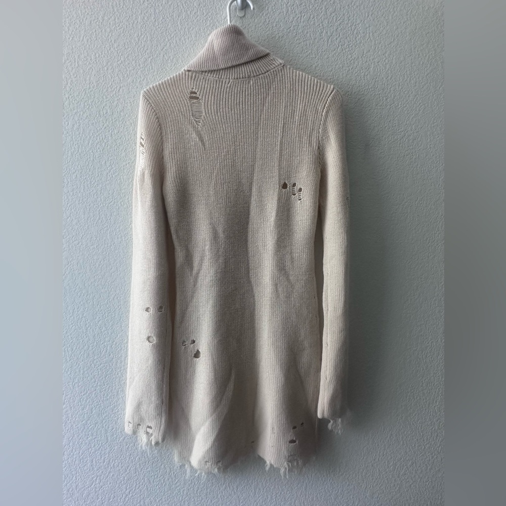 Lovers & Friends distressed sweater dress - Picture 4 of 5